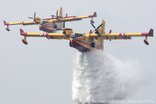 3.Photo de canadairs de la Sécurité civile de Nîmes en action (Crédit : DGSCGC)